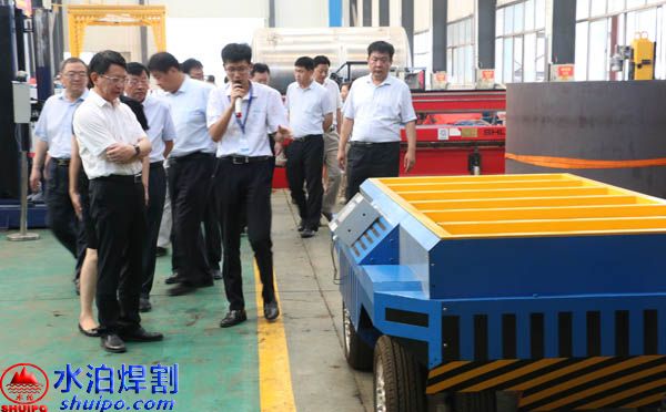 AGV機器人持續(xù)火熱，新領域帶來發(fā)展新機遇，水泊焊割自主研發(fā)的AGV小車